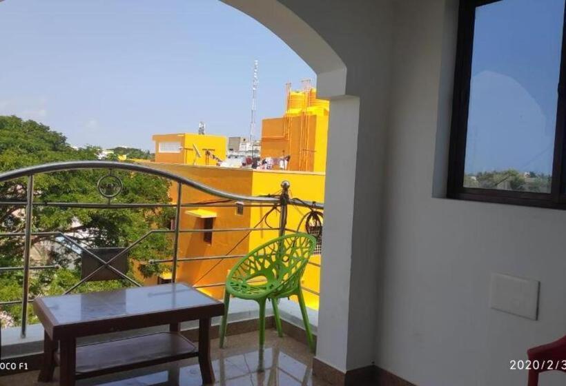 Dream Stay Guest House Пондичери Екстериор снимка