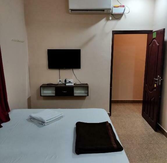 Dream Stay Guest House Пондичери Екстериор снимка